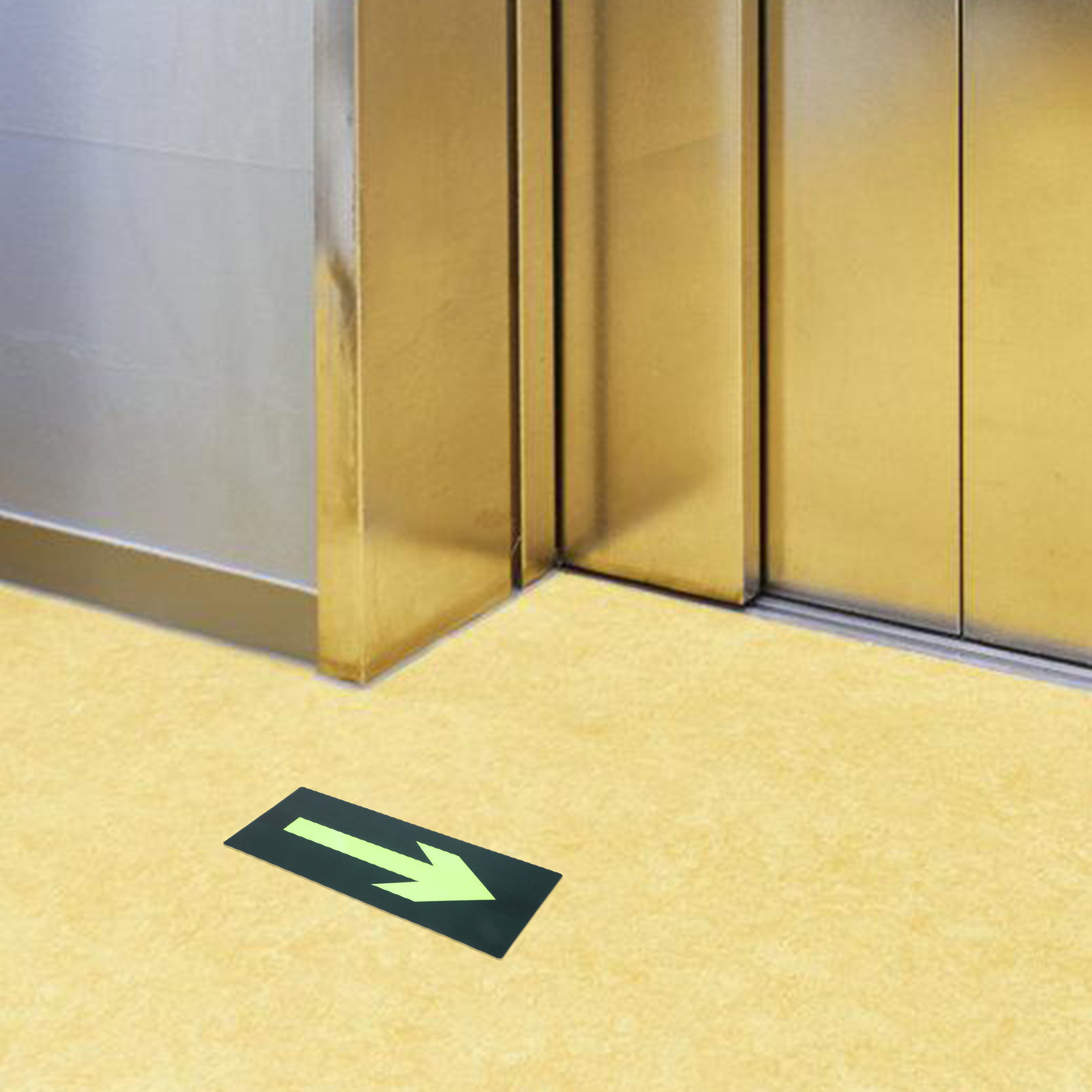 Emergency Exit Sign - 8 قطع من ملصقات الأسهم المضيئة